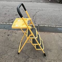 トレー付き 脚立 3段 折り畳み イエロー 便利 コンパクト 日曜大工 DIY 作業用 踏み台 ステップ A0843の画像
