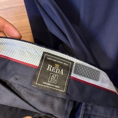 REDA テーラードメンズスーツ 紺　Lサイズ　滑り止め加工付き　ジャケットきずあり傷アリの画像