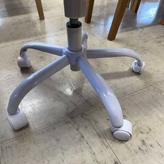 J3198【リユースのサカイ柏店】　オフィスチェア　椅子　クリーニング済みの画像