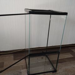 爬虫類・両生類等飼育　テラスペース　30×30×60　希少　（中古品）の画像