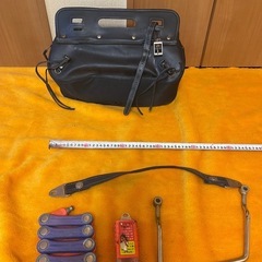 バイク　サイドバック+施錠用の鍵の画像