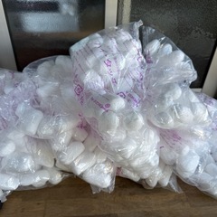 緩衝材16個　プチプチ38枚　発泡スチロール3 箱の画像