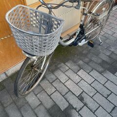 リサイクルショップどりーむ荒田店　No575 ジャンク　電動自転車　バッテリー無し　アシスト動作確認不可　ギア切り替え不可　アシスト機能無しの自転車としては乗れます。の画像