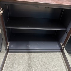 鍵付き収納棚　オフィス家具　中古品の画像