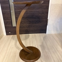 サイドテーブルの画像