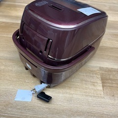 ZOJIRUSHI ゾウジルシ 圧力IH炊飯ジャー NP-YT10 2016年製 キッチン家電 炊飯器 のご紹介です！の画像