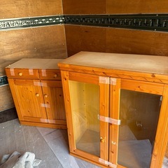 プロフ必読！木製のの食器棚の画像