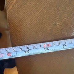 ダイニングテーブル、イス四脚セットの画像