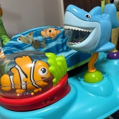 ファインディング ニモ ジャンパーの画像