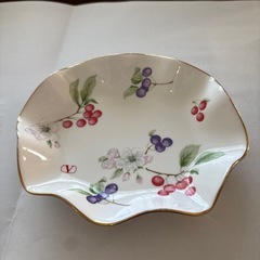 【お取引中】ヴァレンチノ　フリル小皿　2枚セットの画像