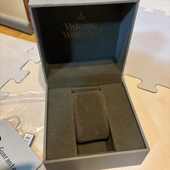 【極美品】Vivienne Westwood Time Machine の画像