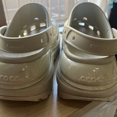 crocs クロックスのサンダルの画像