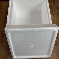 緩衝材16個　プチプチ38枚　発泡スチロール3 箱の画像