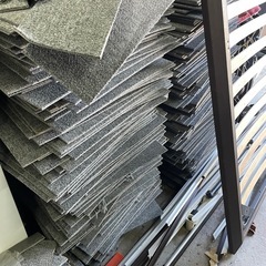 ☆引取り限定☆ カーペットタイルの画像