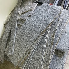 ☆引取り限定☆ カーペットタイルの画像