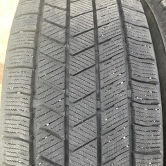 20.中古スタッドレス2本ブリヂストンBLIZZAK VRX3 2023年製　205/65R16の画像
