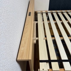 ベッドフレーム ダブルの画像