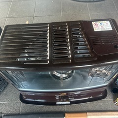 美品２０２２年灯油ストーブの画像