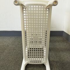 △ キッチンワゴン  キッチン収納 収納ワゴン メーカー等の情報の記載無し 現状渡しの画像