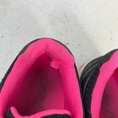 アシックスシューズの画像