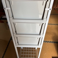 収納ボックスの画像