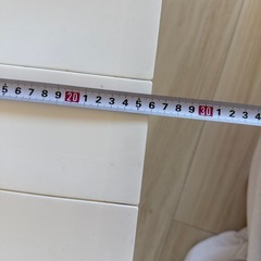 白い可動式シェルフ / 組み立て式ラックの画像