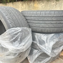 タイヤR19の画像