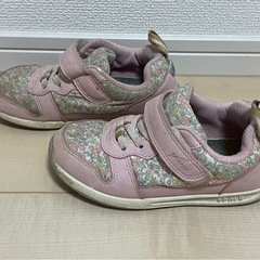 スニーカー17.5cm
の画像