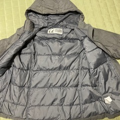 marmotダウンジャンパーの画像