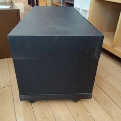 ★リユースのサカイつくば店★TK7304  スピーカー付テレビ台 ブラック H42×D40×W90 クリーニング済みの画像