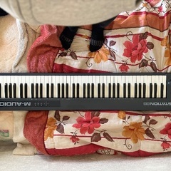 88鍵キーボードの画像