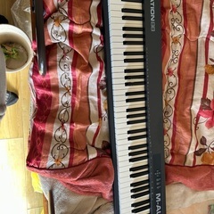 88鍵キーボードの画像