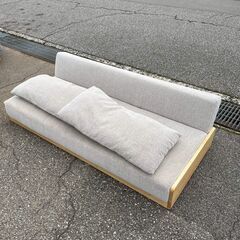 【ジモティ限定特価】 ソファベッド グレー クッション付き A0845Gの画像