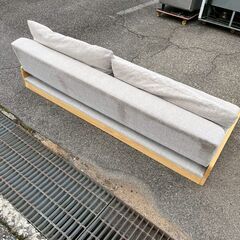 【ジモティ限定特価】 ソファベッド グレー クッション付き A0845Gの画像