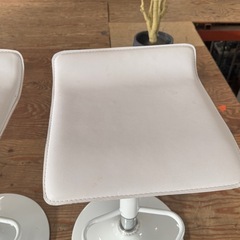 A1752🌟激安‼️ カウンターチェア　 1脚　2000円　 2点残り🌟の画像