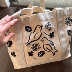 2025年アフタヌーンティー福袋が入っていたトートバッグ
の画像