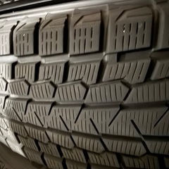 225/65-17 スタッドレスラブ4の画像