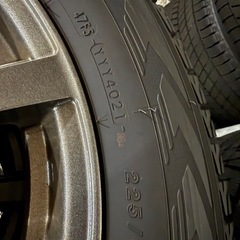 225/65-17 スタッドレスラブ4の画像