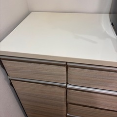 ニトリ食器棚の画像