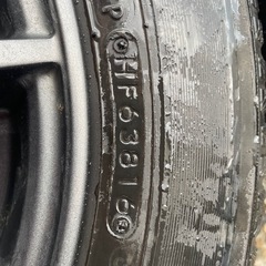 175.65.14スタッドレスタイヤセットの画像