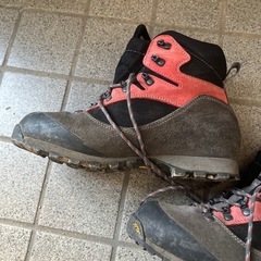 好日山荘5万円　キャラバン　登山靴　27センチの画像