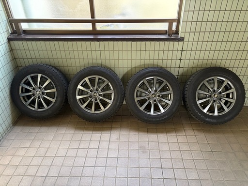 ホイール付きスタッドレス