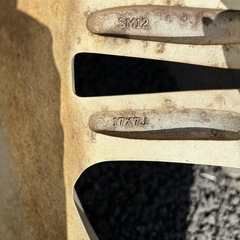 17インチスタッドレスタイヤホイールセット4本の画像