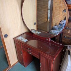 鏡台　ドレッサーの画像