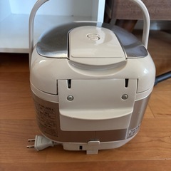 象印　炊飯器　3合炊きの画像