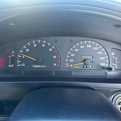 アップリフト愛好家のためのトヨタ・ハイラックスコミコミ 180万円の画像