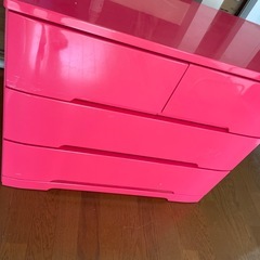 ピンク 3段チェストの画像
