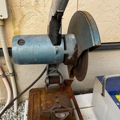 100vミニ溶接機、ダイワ高速切断機の画像