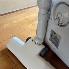 東芝　キャニスターかみぱっく紙パック掃除機の画像
