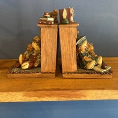 ビンテージブックスタンドの画像